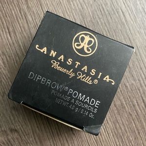 Anastasia Dipbrow Pomade